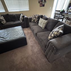 Living Room Set With ottoman