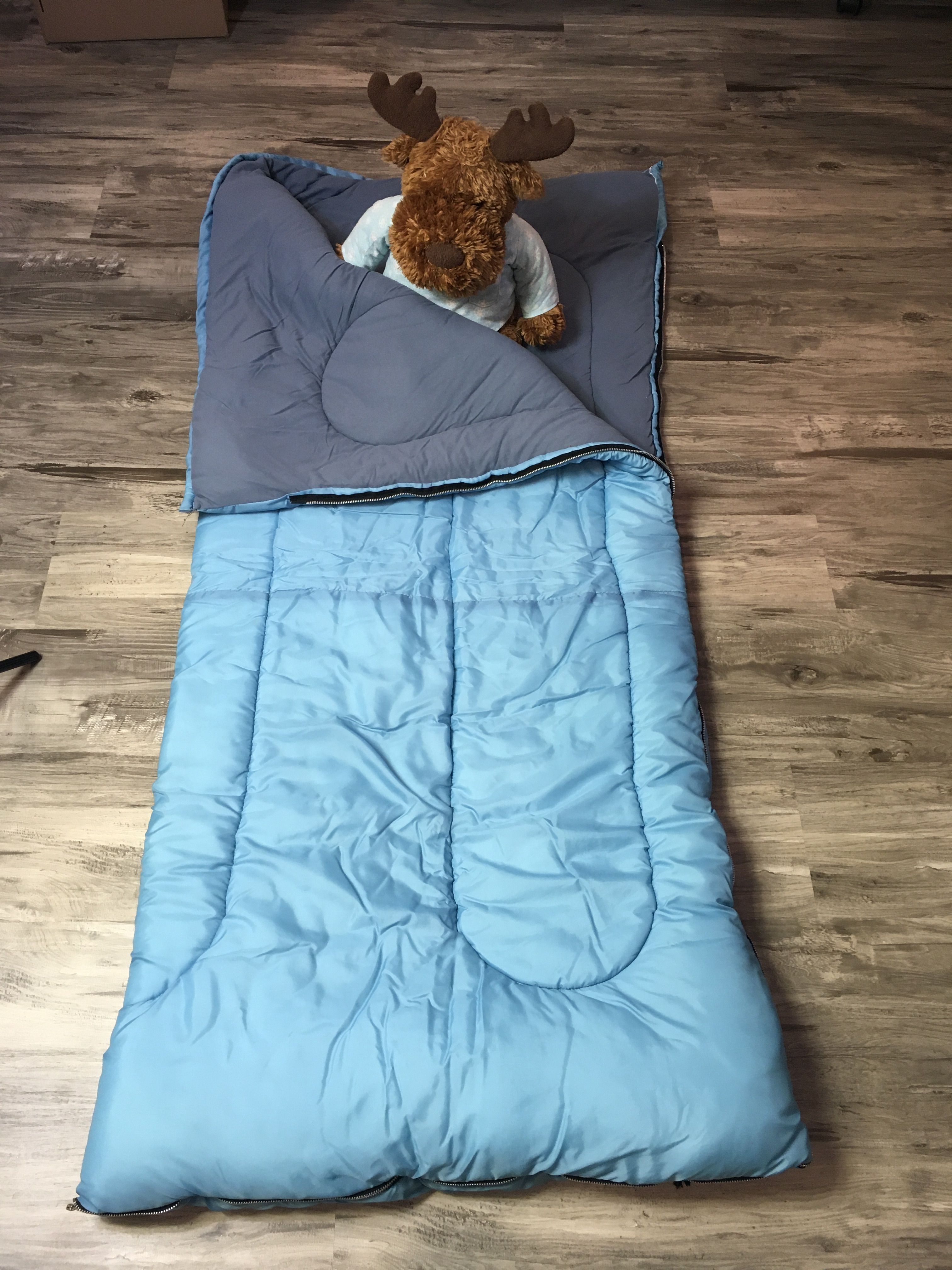 Great Condition Blue Sleeping Bag - Single - Warm and Fluffy! Bright Blue