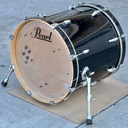Pearl Masters All Maple Shell 18x20" Bass Kick Black for Drum Set. 20" diameter