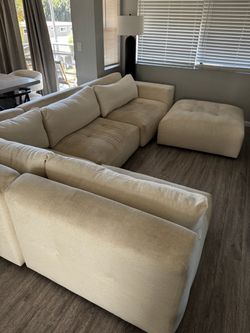 5-piece Iris Modular Crypton sectional set from Living Spaces