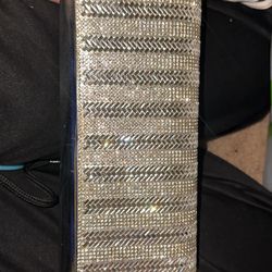 silver cluch with chain