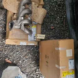 NEW OEM Exhaust Manifold CHEVY BOTH SIDE'S 