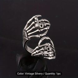 Vintage Skull Claw Ring 