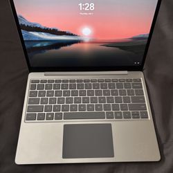 Surface Go 2 Laptop