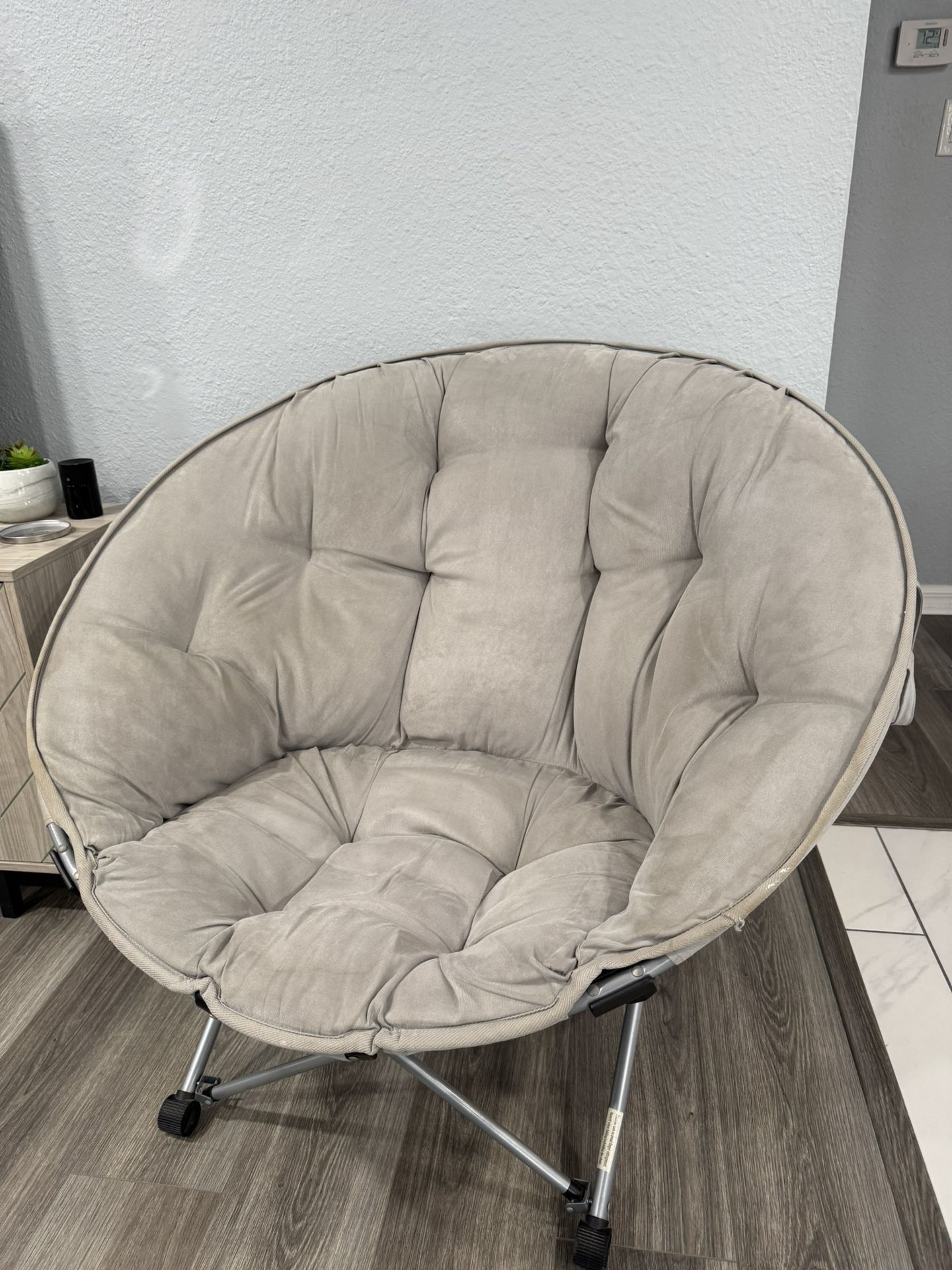 Large Folding Saucer Chair
