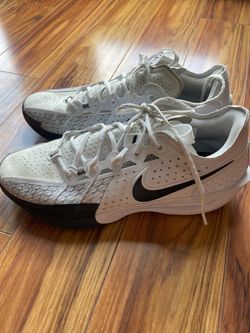 Men’s shoes size 11.5.  Nike cut GT-03