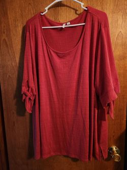 New 26/28 women's plus sized shirt