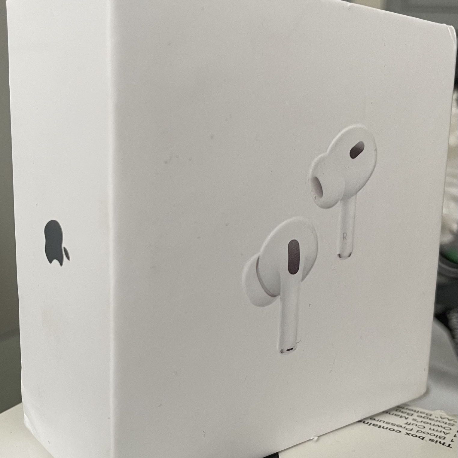 APPLE AIRPOD PRO 2ND GENERATION (BRAND NEW)(PROMOTIONAL PRICE)