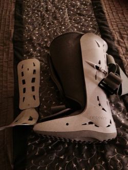Air cast (boot) for a broken foot :(