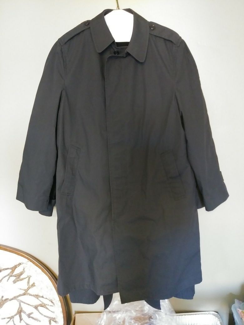 Men's Black Trenchcoat 42L DLA Quarterdeck collection