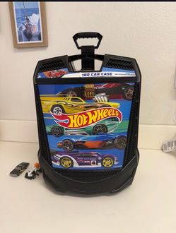 Hot wheels case with cars included