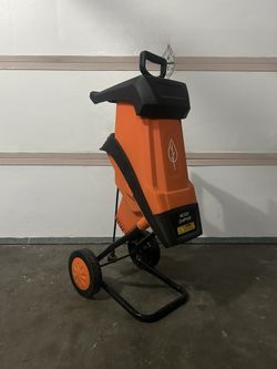 15 Amp Wood Chipper