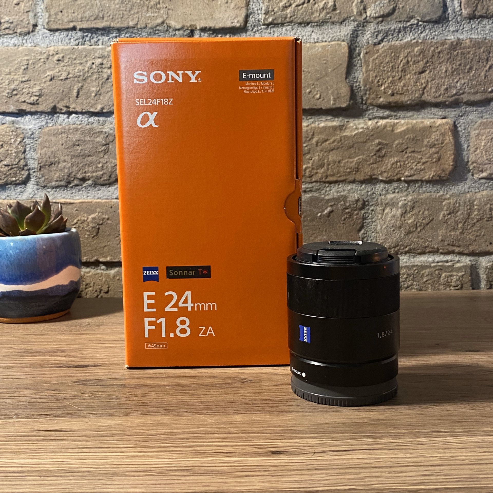 Sony ZEISS 24mm Lens 1.8