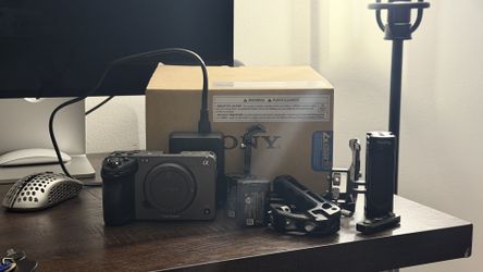 Sony FX3 full frame cinema camera Mint!