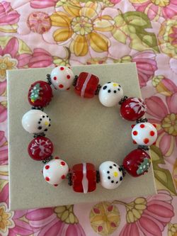 Christmas Lampwork Glass Bead Bracelet