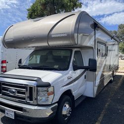 2017 THOR QUANTUM WS31 class C  Motorhome 
