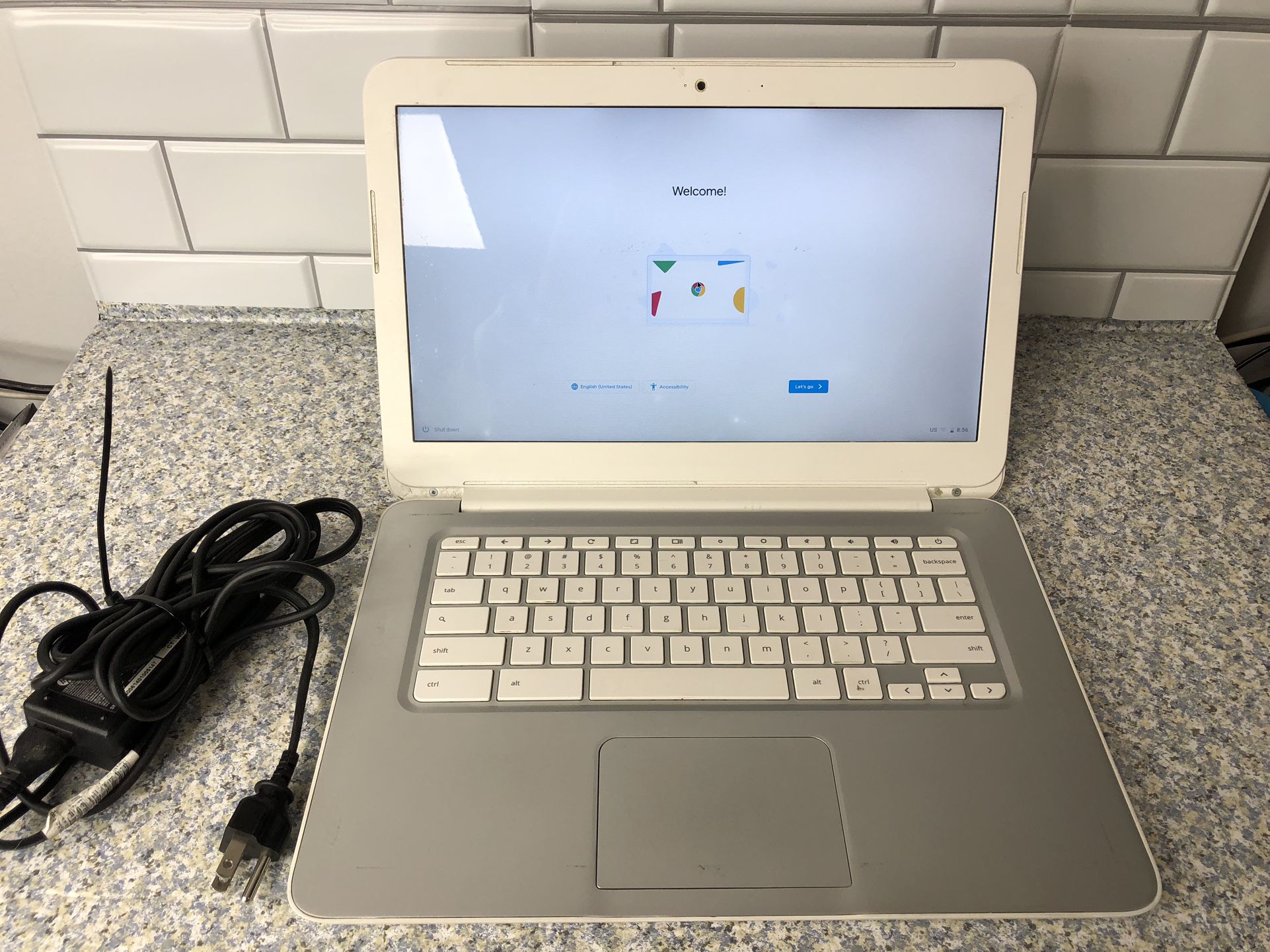 Hp Chromebook 14 16 gb 4 gb ram no offers or or trades please!!