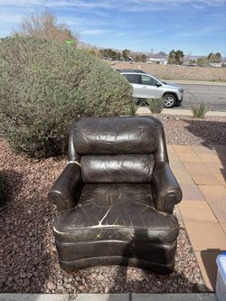 Free Ethan Allen Leather Chair