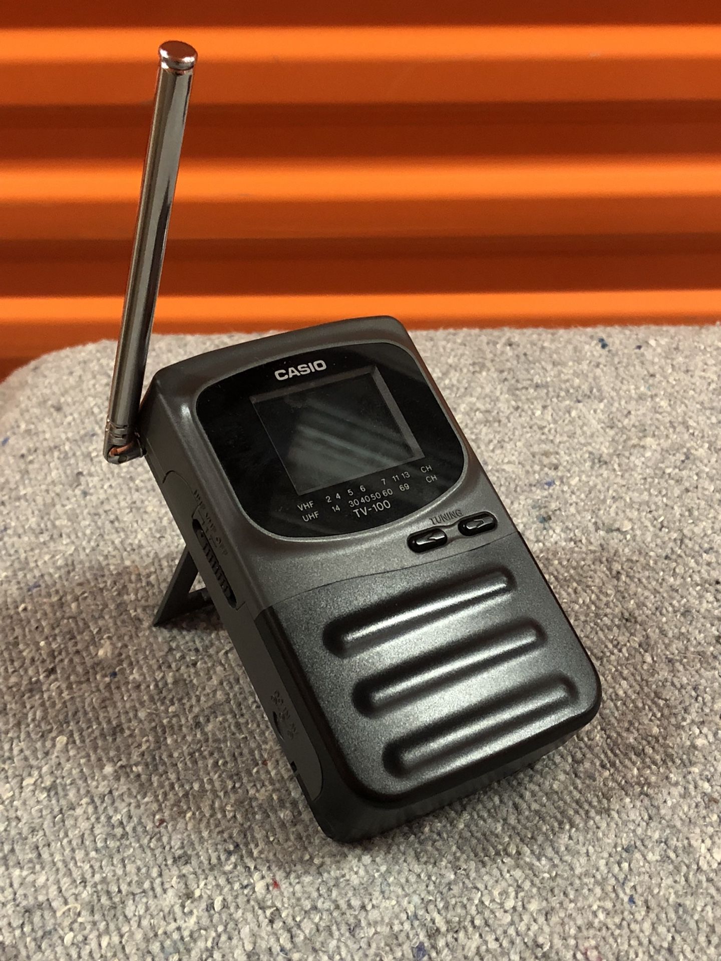 Vintage Casio Handheld Analog TV UHF VHF