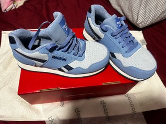 Reebok size 6 women’s