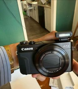 Canon PowerShot G7X Mark II