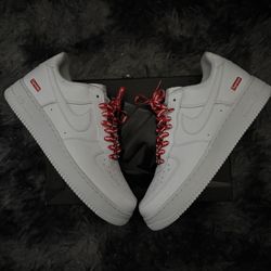White Supreme Air force 1