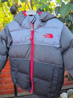 Chaqueta de niño 2 años reversible  THE NORTH FACE  usada en perfectas condiciones como nueva