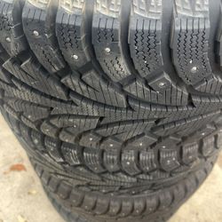 17" Snow Tires Studded Siped  Lotsa Tread And Studs 