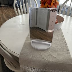 White Makeup Mirror 