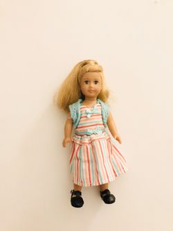 American Girl mini doll (Marilyn)