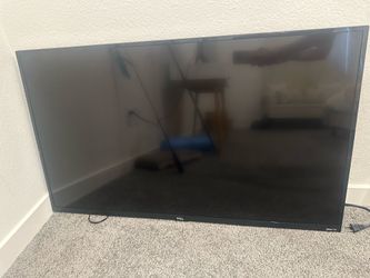 40 inch TCL Smart TV & wall mount