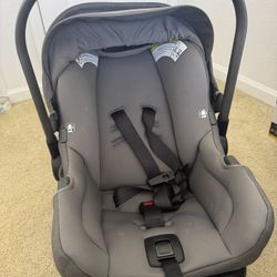 Nuna Pipa Car Seat