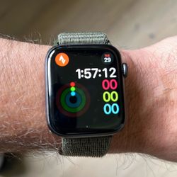 Apple Watch 4, 44mm, GPS only