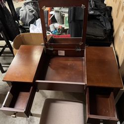 Makeup Vanity 