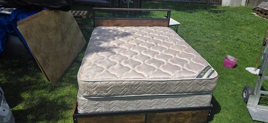 Queen Size Bed (Frame+Box Spring+ Mattress)