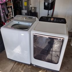 Samsung WASHER AND ELECTRIC DRYER Large Capacity 