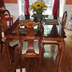 Full  Set   Table And 6 Chairs