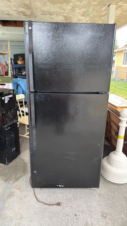 G E fridge