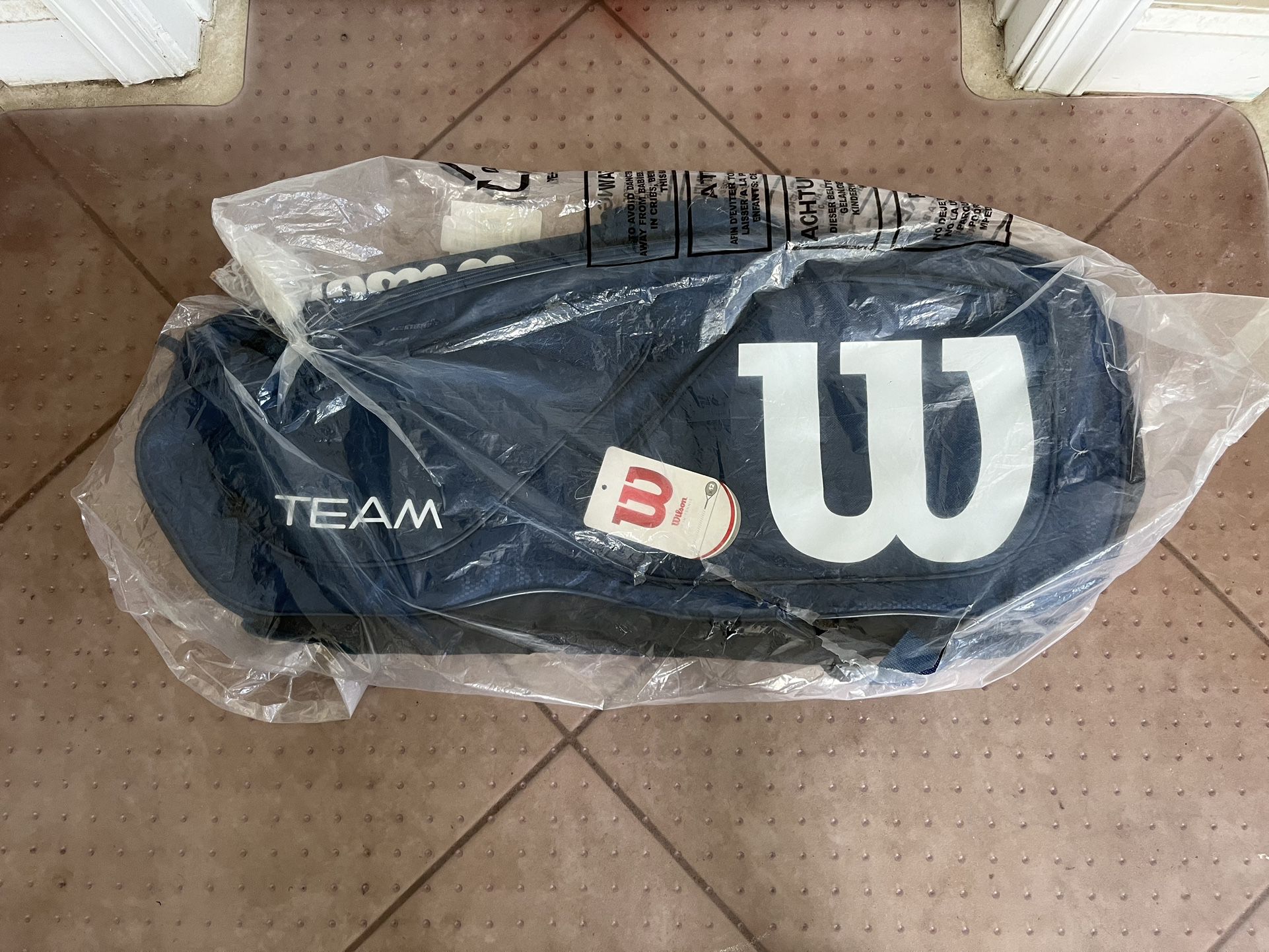 NEW WILSON TEAM II 12-Pack Blue/White Tennis Racquet/Racket Bag w/ Shoulder Straps