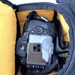 Camera D90