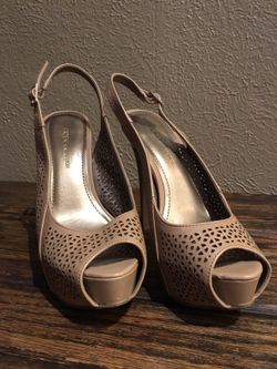 BCBG ENERATION heel Size 6