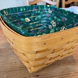 Longaberger Medium Berry Basket