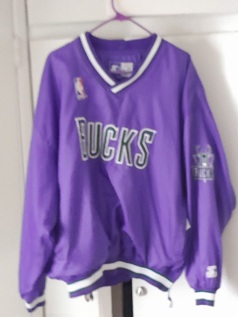 Milwaukee Bucks Pullover Starter Jacket