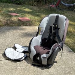 Evenlflo Car Seat