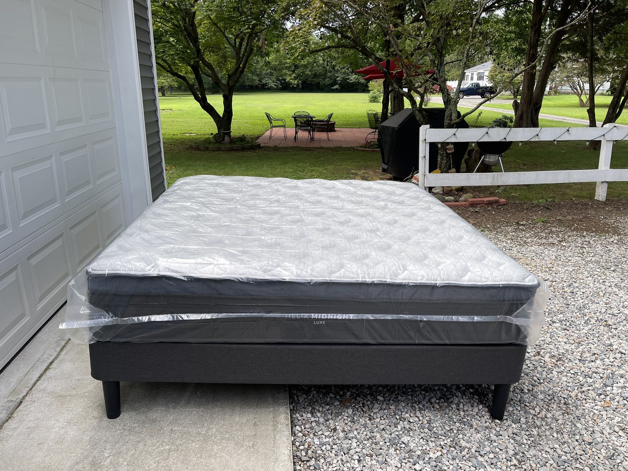 Helix Midnight Luxe King Mattress