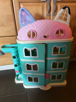 Gabby’s Dollhouse