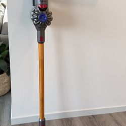 Dyson v8 absolute