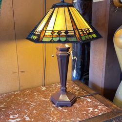 Stained Glass Lamp With Bulbs