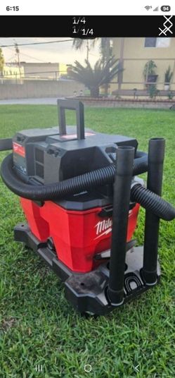 Milwaukee 9 Gallons Wet and Dry Wireless Shop Vac