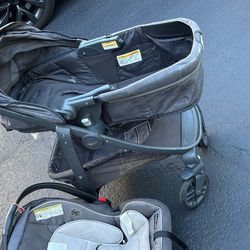 Graco Car Seat & bassinet Stroller 